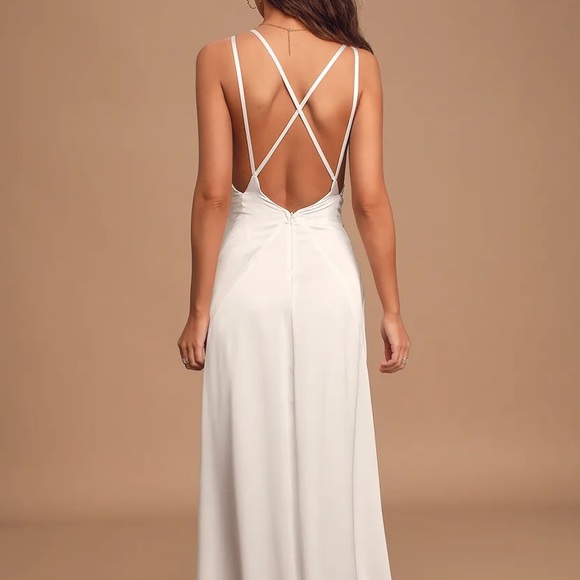Lulus Dresses & Skirts - LuLus Luxe Living Ivory Satin Backless Maxi Dress Size L NWT